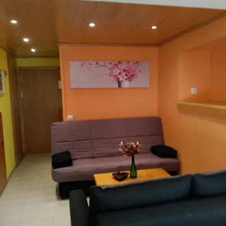 Estudio En Con Piscina